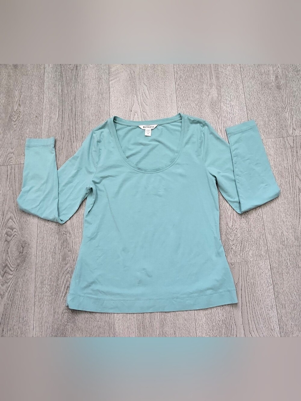Athleta Outbound Scoop Neck Long Sleeve Top Green Size M